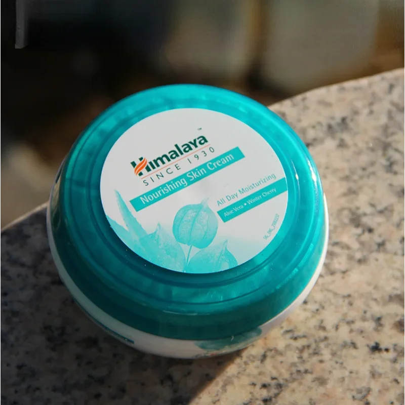 Crema nutritiva para la piel d - Skincare Himalaya reseña y precio
